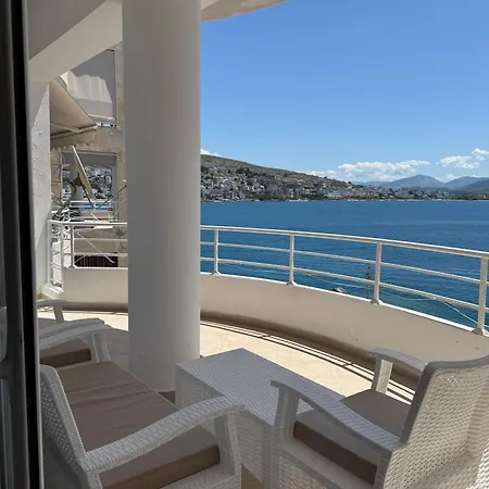 Blue Deluxe Apartment Saranda Exterior photo