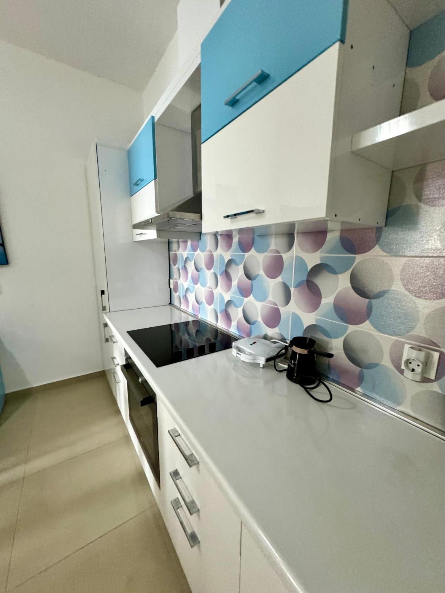 Blue Deluxe * Sarande